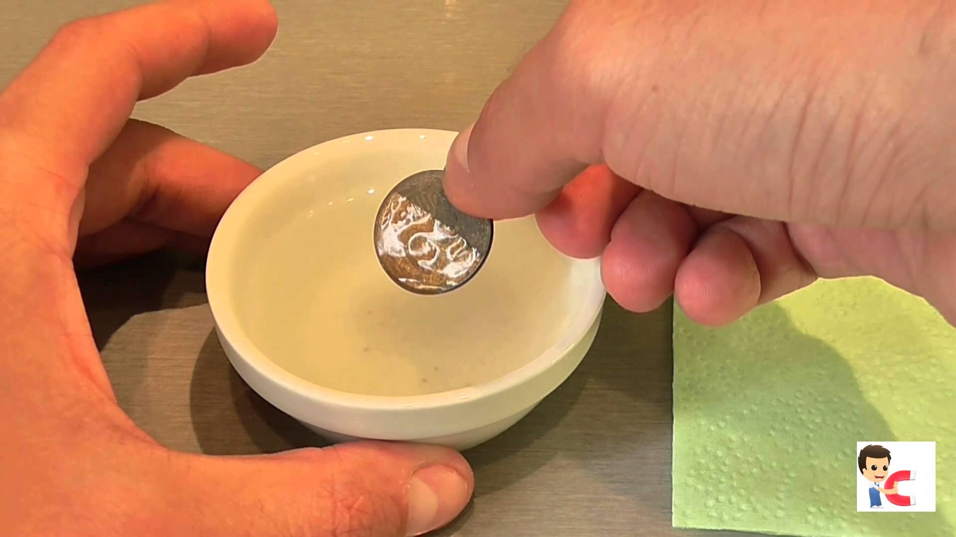 Чем можно очистить монеты. Очистка медных монет. Чистка серебра. Чистка монет от ржавчины. Чистка медных монет уксусом.