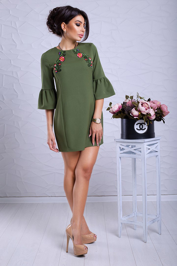 Платье оливково-зеленое